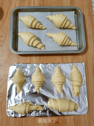 牛角包的做法步骤：8