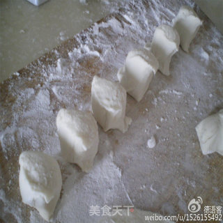 学做陕西裤带面的做法步骤：2