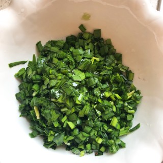 韭菜盒子的做法步骤：4