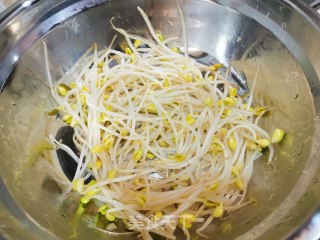 少辣版干锅鸡的做法步骤：4