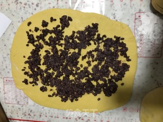南瓜栗香蜜豆卷的做法步骤：11