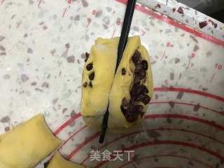 南瓜栗香蜜豆卷的做法步骤：14