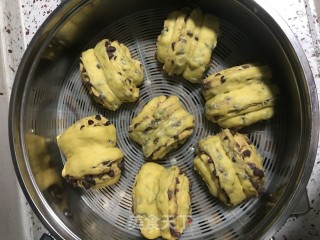 南瓜栗香蜜豆卷的做法步骤：18