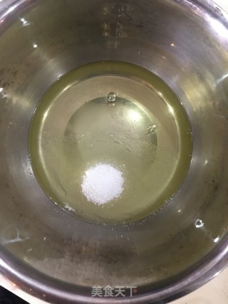 红丝绒戚风蛋糕的做法步骤：6