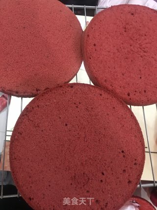 红丝绒粿蛋糕的做法步骤：1