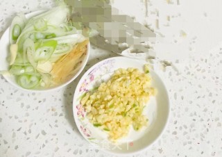 素炒饼的做法步骤：1