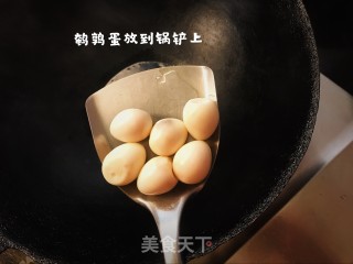 红烧蹄筋虎皮鹌鹑蛋的做法步骤：7