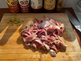 蚝油鸡胗的做法步骤：2