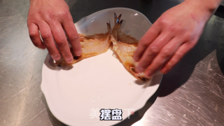蒜蓉开背虾的做法步骤：4