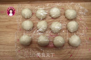 波兰种草莓酱排包的做法步骤：10