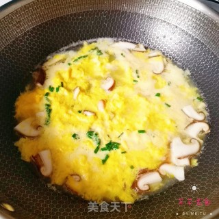 香菇鸡蛋汤的做法步骤：6