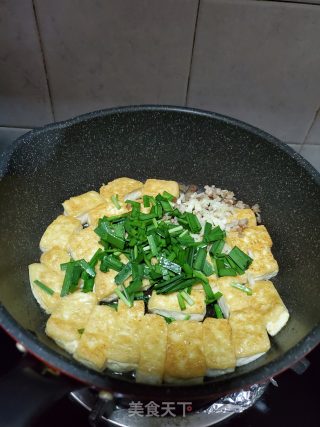 韭菜肉末蚝油豆腐的做法步骤：6