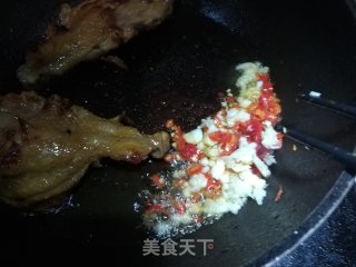 香煎鸡腿的做法步骤：6