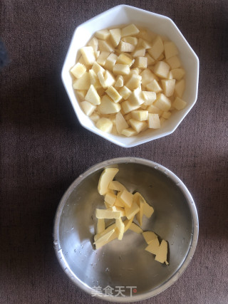 苹果派的做法步骤：1