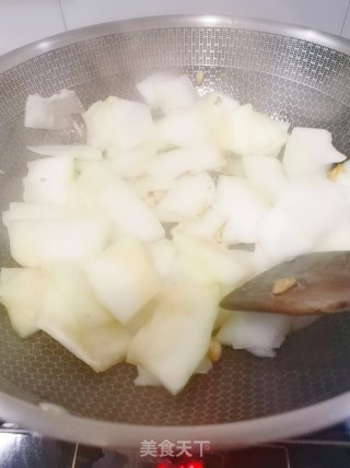 炝炒冬瓜片的做法步骤：6