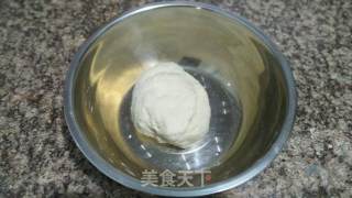 家用烤箱自制肉馅棋子烧饼的做法步骤：2