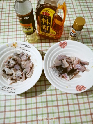 香辣酸菜鱼的做法步骤：2