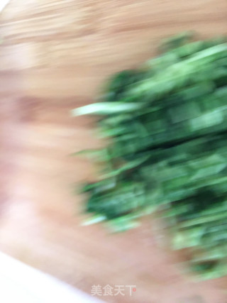 马兰头拌皮蛋的做法步骤：2