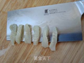 香炸鱼柳的做法步骤：1