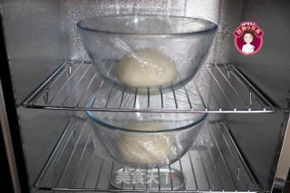 波兰种香肠扭花面包的做法步骤：7