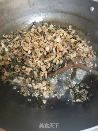 梅菜扣肉的做法步骤：11