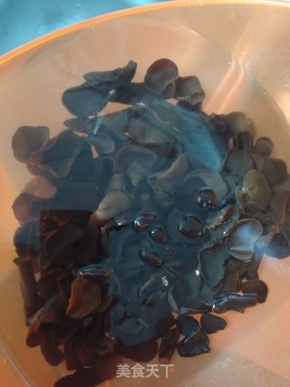 炝拌三素的做法步骤：2