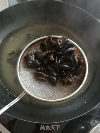 炝拌三素的做法步骤：7