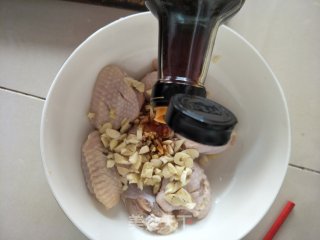 自制红烧鸡翅的做法步骤：4