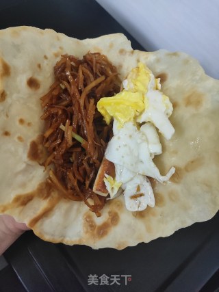 土豆卷饼的做法步骤：14