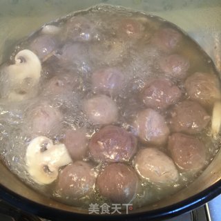 蘑菇牛肉丸汤的做法步骤：7