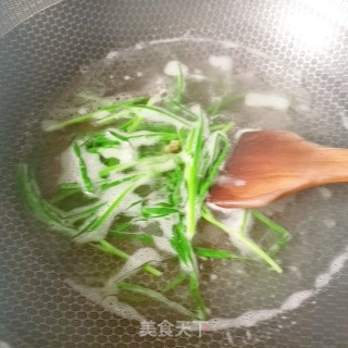 阳春面的做法步骤：7
