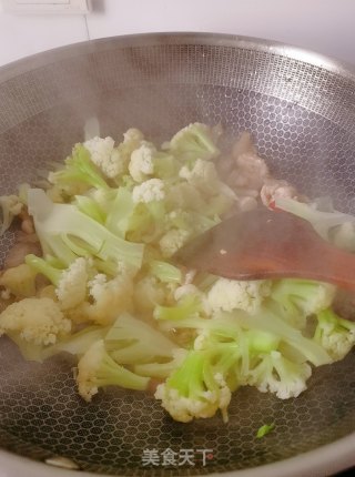 煸炒花椰菜的做法步骤：9