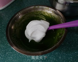 抹茶奶油蛋糕卷的做法步骤：9