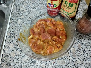 菠萝咕咾肉的做法步骤：2