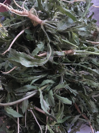 荠菜滑蛋的做法步骤：1