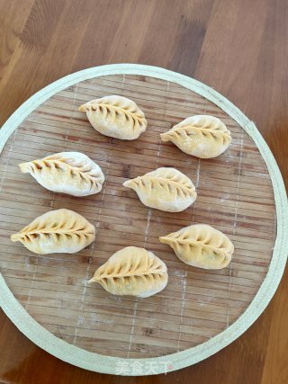 南瓜发面梅干菜包子的做法步骤：7