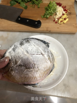 红烧太阳鱼的做法步骤：4