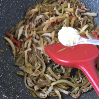 肉丝炒榨菜的做法步骤：14
