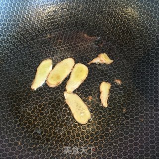 腐竹烧肉的做法步骤：2