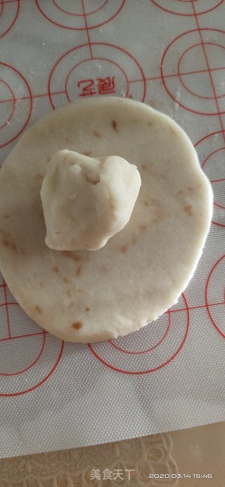蛋黄酥的做法步骤：7