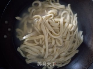 自制手擀鸡蛋面的做法步骤：21