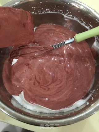 红丝绒蛋糕卷的做法步骤：8