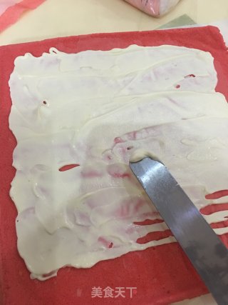 红丝绒蛋糕卷的做法步骤：13