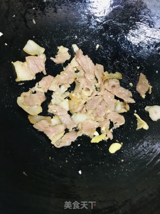 圆椒莴笋炒肉的做法步骤：4