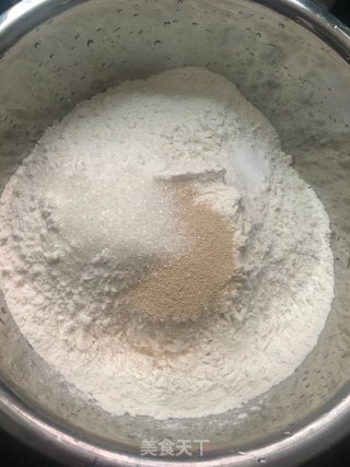 红豆沙面包卷的做法步骤：1