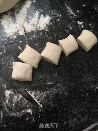 红豆沙面包卷的做法步骤：5
