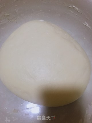 芹菜香菇肉馅饺子的做法步骤：1