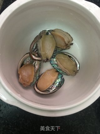 西洋参炖排骨鲍鱼的做法步骤：4