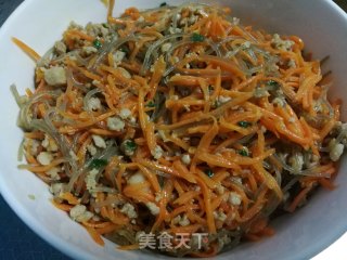 胡萝卜粉丝包的做法步骤：4