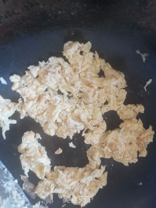 鲜虾芝士蛋炒饭的做法步骤：5